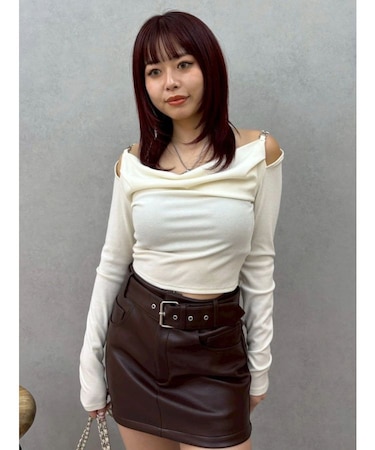 チェーンドレープリブトップス