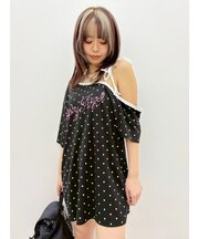 ラインストーンワンショルグラフィックトップス