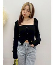 ビジューショルダーアンサンブルニットトップス