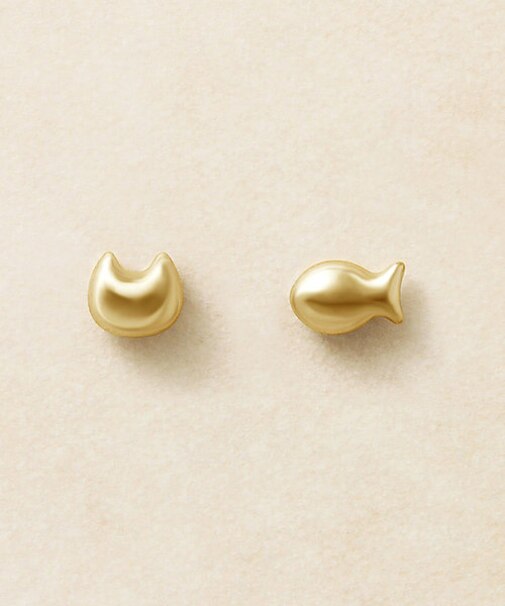 [ セカンドピアス] K18イエローゴールドネコサカナピアス