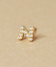 K18/10ダイヤモンド　ハーフピアス　イニシャル『N』( YG)