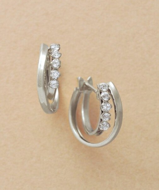 プラチナ ダブルツイストフープピアス