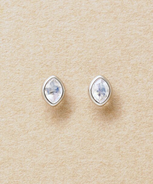 [ セカンドピアス] Ptブルームーンストーンマーキスピアス