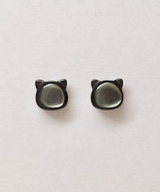 カービングねこ ブラックシェル セラミックポストピアス