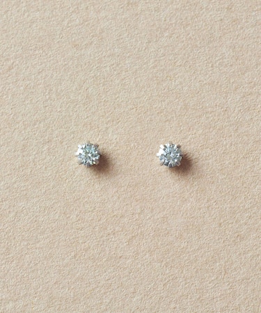 [ セカンドピアス]Ptアイスブルーダイヤモンドピアス