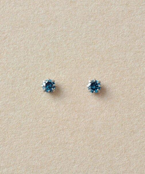 [ セカンドピアス]Ptブルーダイヤモンドピアス
