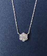 プラチナ ダイヤモンド フラワーパヴェネックレスL