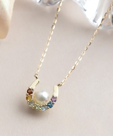 K10 レインボー&ホースシューネックレス