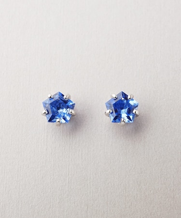 [ セカンドピアス]Pt ブルークォーツペンタゴンカットピアス