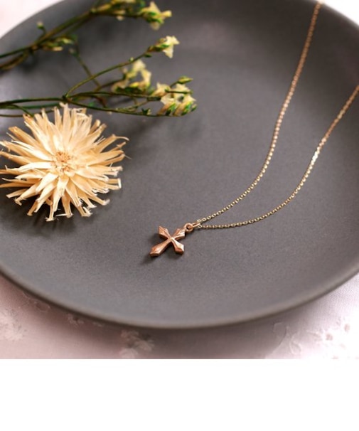 【ネット限定】クロスモチーフネックレス