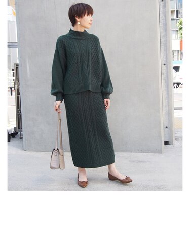 ケーブル柄編みニットセットアップ
