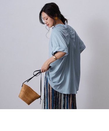 バックギャザーブラウス