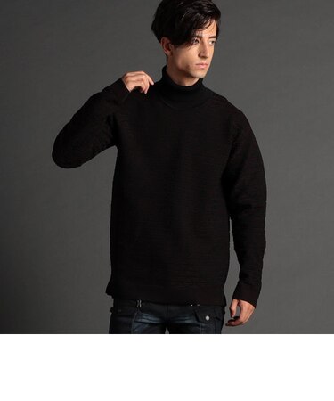 タートルネックニット