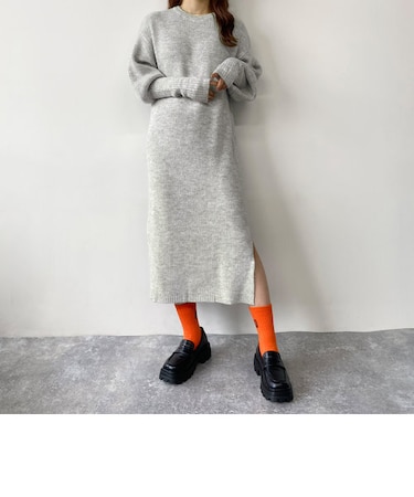 フィンガーホールニットワンピース