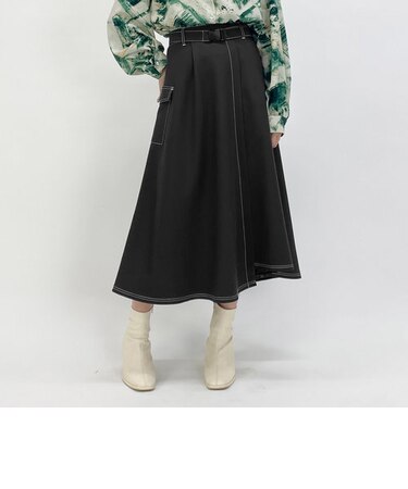 ベルト付きアシンメトリースカート