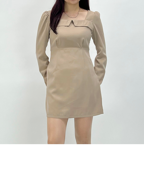 スクエアラペル ミニワンピース