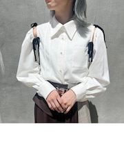 ショルダースリットブラウス