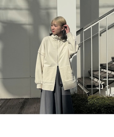 スタンドカラージップアップスウェット