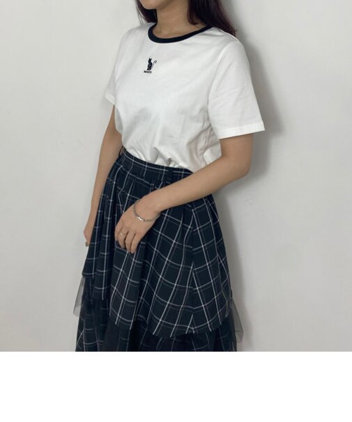ネコ刺繍Tシャツ