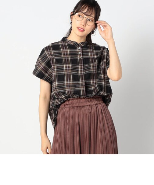 チェックシャツ