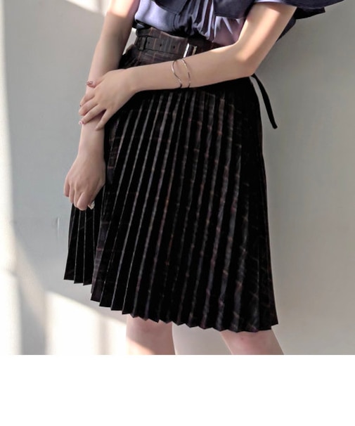 アコーディオンプリーツスカート