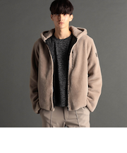 Faux fur フーディブルゾン