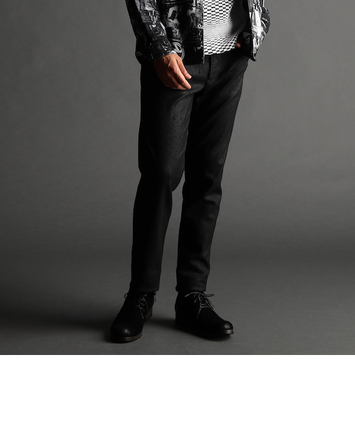 【24年モデル EC限定再販売】レザー調プリント ガムストレッチパンツ