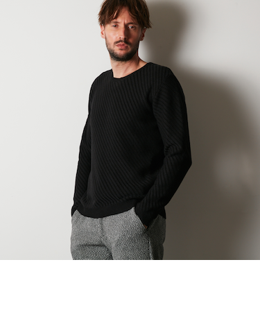 バイヤスジャガードクルーネックニット