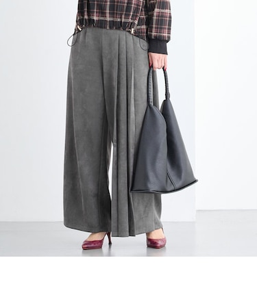 アシンメトリープリーツパンツ