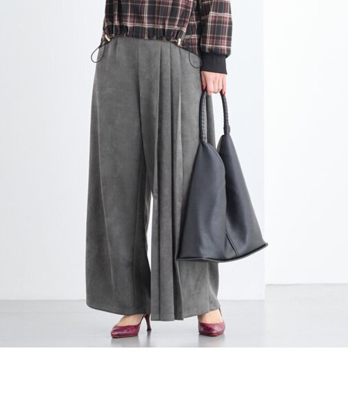 アシンメトリープリーツパンツ