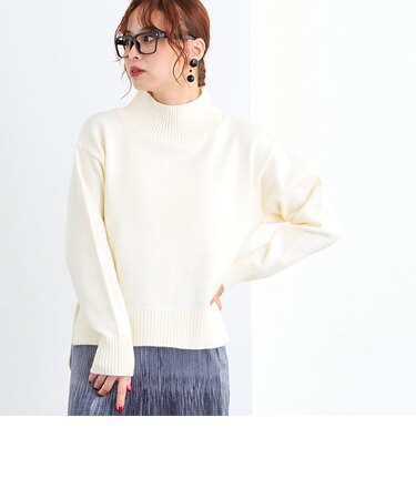 ハイネックプルオーバー