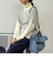 ネックレス付きバイカラースクエアハイネックニット