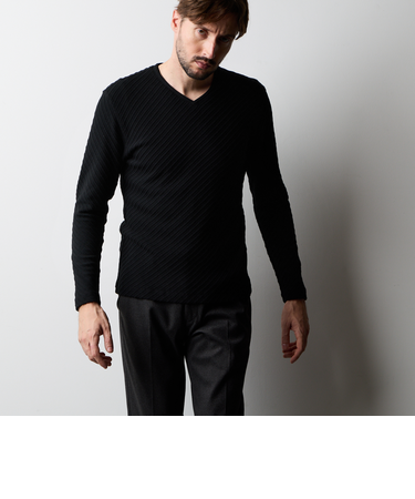 バイヤスケーブルブリスターVネックプルオーバー