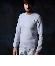 幾何学風バイヤス柄クルーネックニット