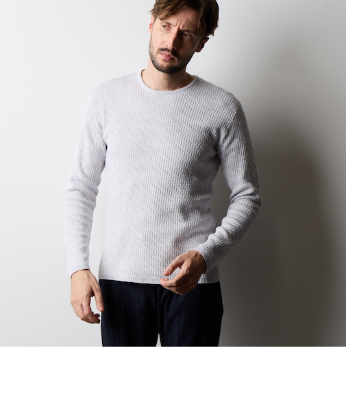 幾何学柄引き揃えＪＱクルーネックニット