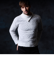 ゼブラ柄衿ファスナータートルネックニット