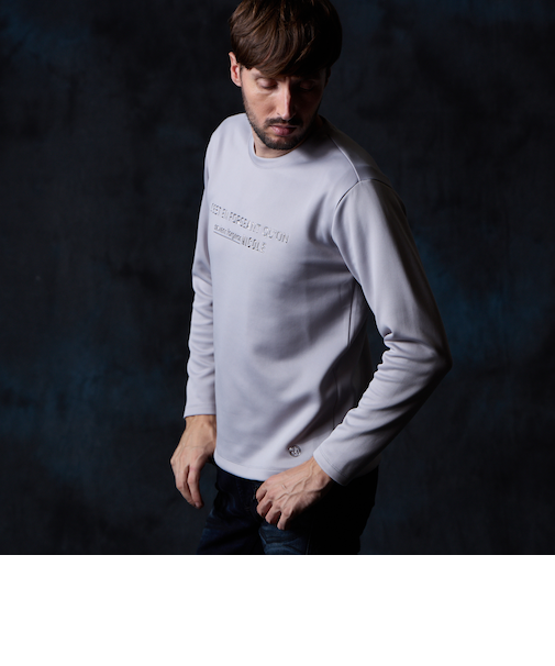 ストレッチポンチジェルプリント長袖Ｔシャツ