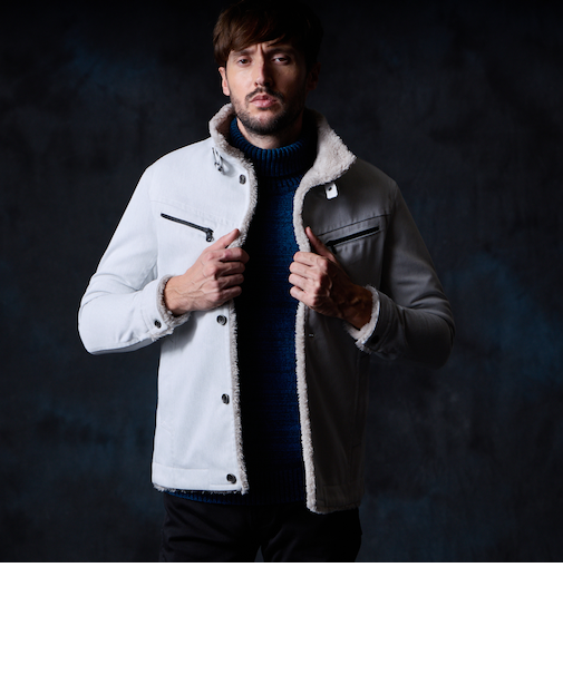 裏ボアムートン風スタンドブルゾン