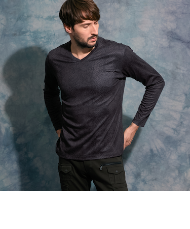 パイソン柄プリントVネックプルオーバー