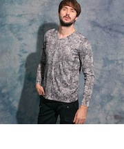 パイソン柄プリントVネックプルオーバー