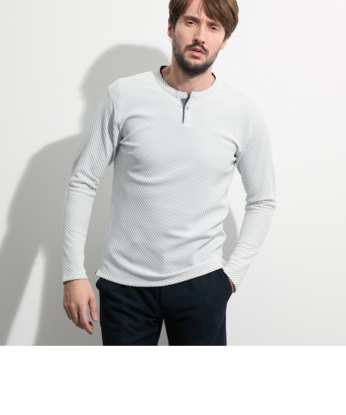 ブライトタックバイアスヘンリーネックプルオーバー