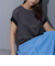エンボス刺繍Tシャツ