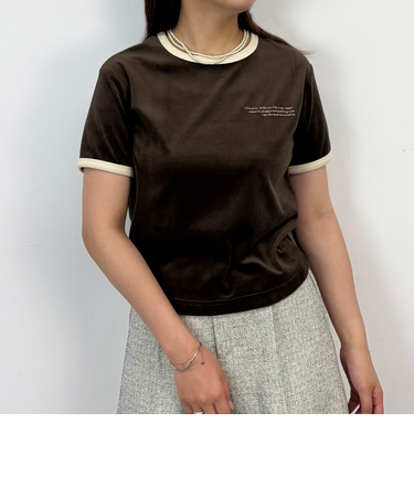 ベロア刺繍Tシャツ