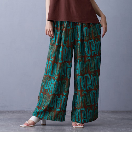 プリント柄パンツ