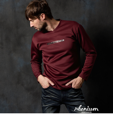 【WEB限定】メタルジェルプリントVネックプルオーバー