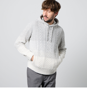 ケーブルグラデーションフーテッドプルオーバーニット