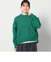 ショートクルーネックニット