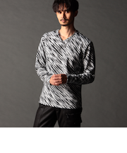 バイアスブリスタージャカード Vネックプルオーバー