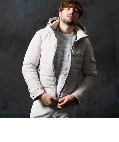 フードプリント中綿ブルゾン