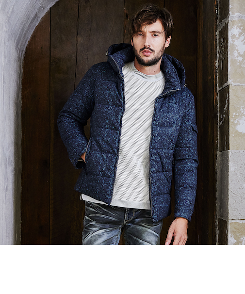 フードプリント中綿ブルゾン